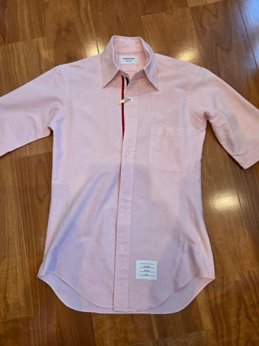 【美品】THOM BROWNE トムブラウン 4 bar ボタンダウンシャツ 0 美品】THOM BROWNE トムブラウン ピンク ボタンダウンシャツ 0