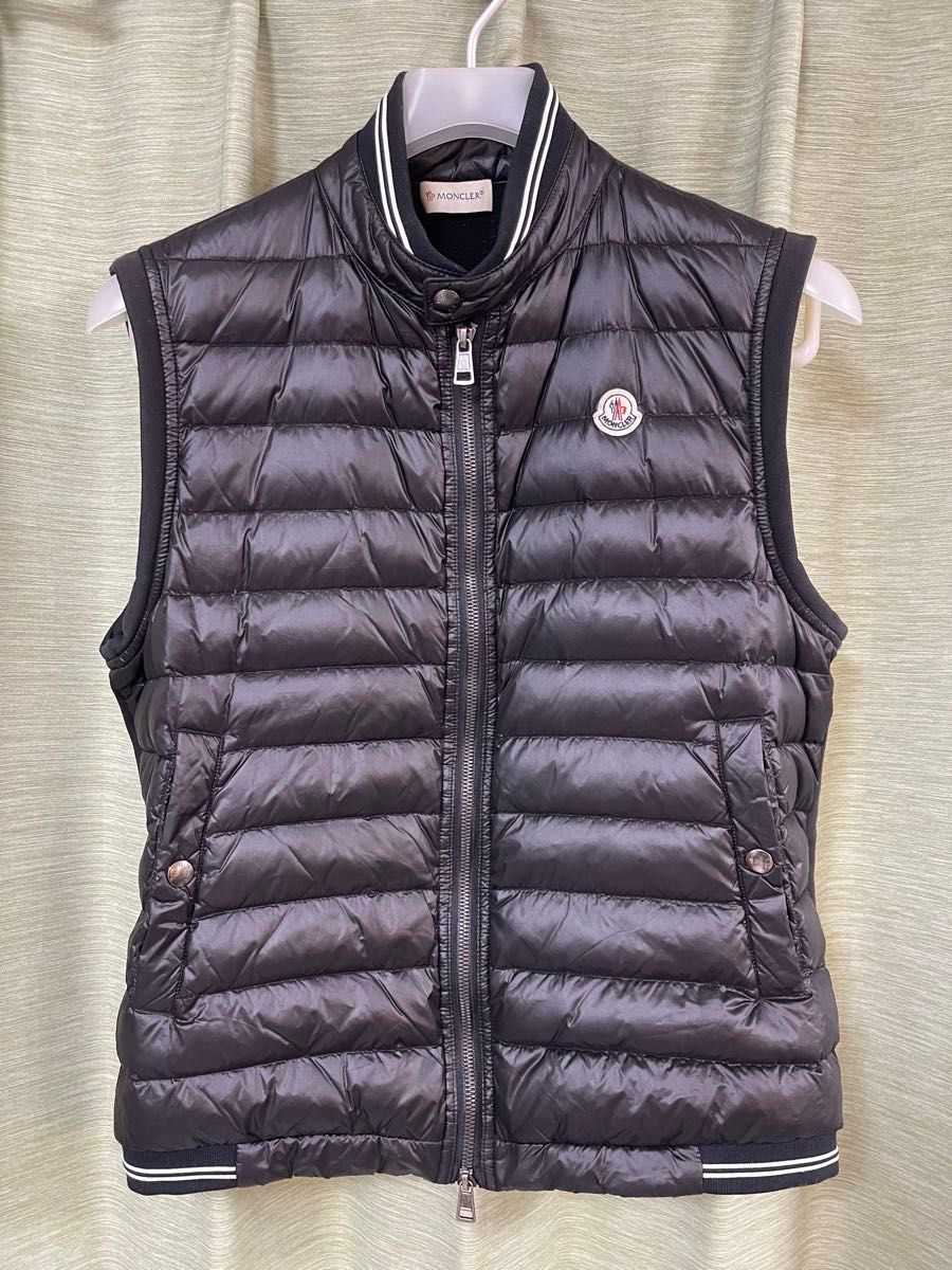 【希少】MONCLER Grenoble ロゴ入り ダウンベスト ブラック MONCLER モンクレール ダウンベスト ブラック 黒 サイズL