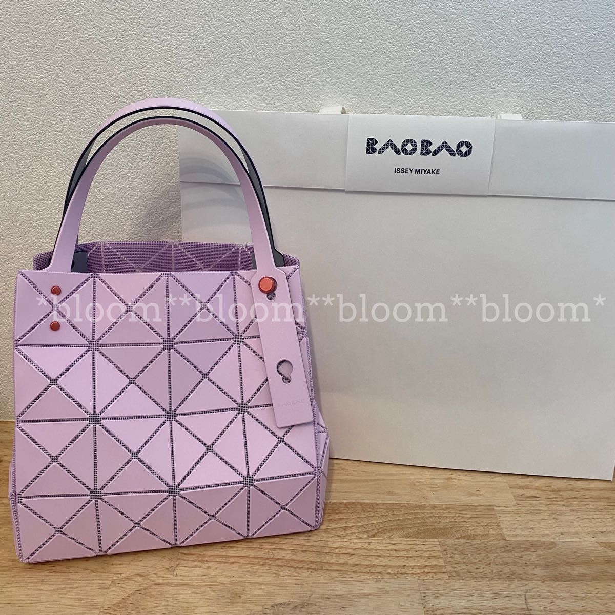 1点限り!!BAOBAO ピンク ハンドバッグ CARAT ラージ 1点限り》BAOBAO ISSEY MIYAKE CARAT ハンドバッグ ラージ