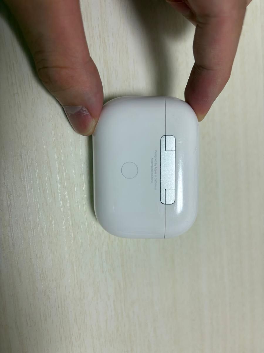 AirPods pro 第2世代 lightning 左耳とケースのみ AirPods pro 第2世代 lightning 左耳とケースのみ|Yahoo!フリマ