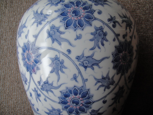  Imperial Family purveyor Ookura Touen made in Japan [ hand ..].. Tang .36cm vase beautiful goods 