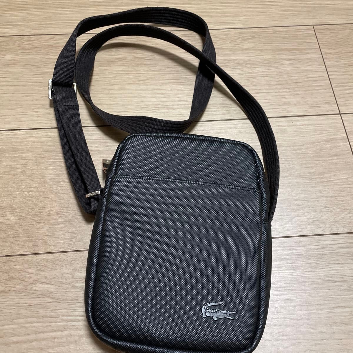 LACOSTE ラコステ ショルダーバッグ ブラック 当日発送 ラコステ ショルダーバッグ 黒 Lacoste ブラック