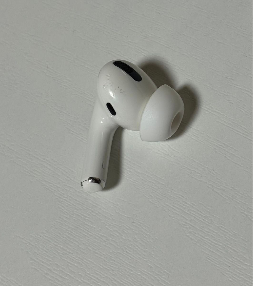 AirPods pro第一世代 本体 ホワイト 左耳のみ 充電ケース付き 第1世代 Apple AirPods Pro 左耳のみ 本体 充電ケース付き