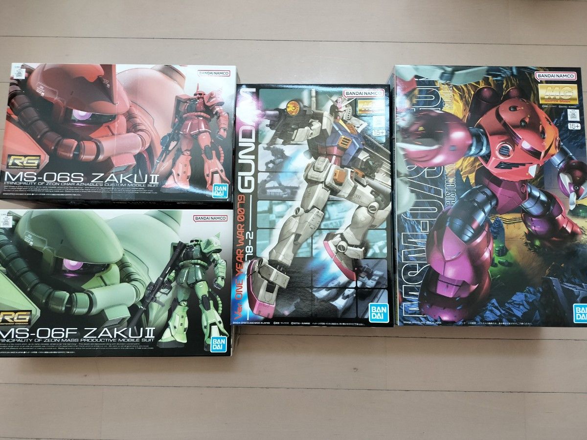 MGガンダムver.oneyear+シャア専用ズゴック+RGザクⅡ2種 MGガンダムver oneyear+シャア専用ズゴック+RGザクⅡ2種