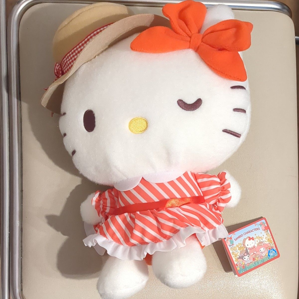 ハローキティ未使用ビッグぬいぐるみ①2018年もの 非売品 サンリオ くじ サンリオ ハローキティ さんさんぴくにっく ドールBIGタイプ