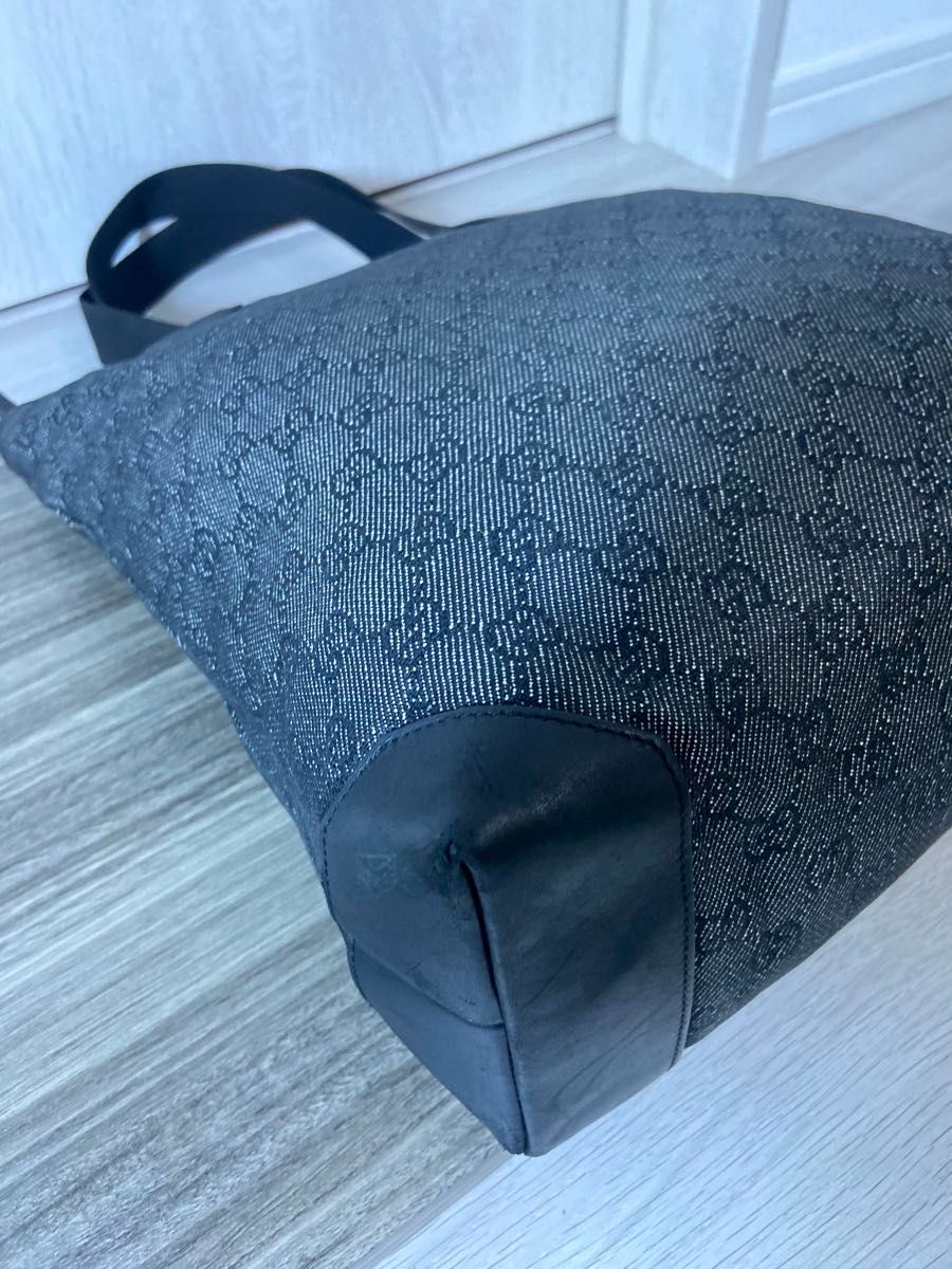GUCCI トートバッグ GG柄 キャンバス レザー 水色 白 肩掛け 大容量 GUCCI トートバッグ GG柄 キャンバス レザー ブラック 肩掛け