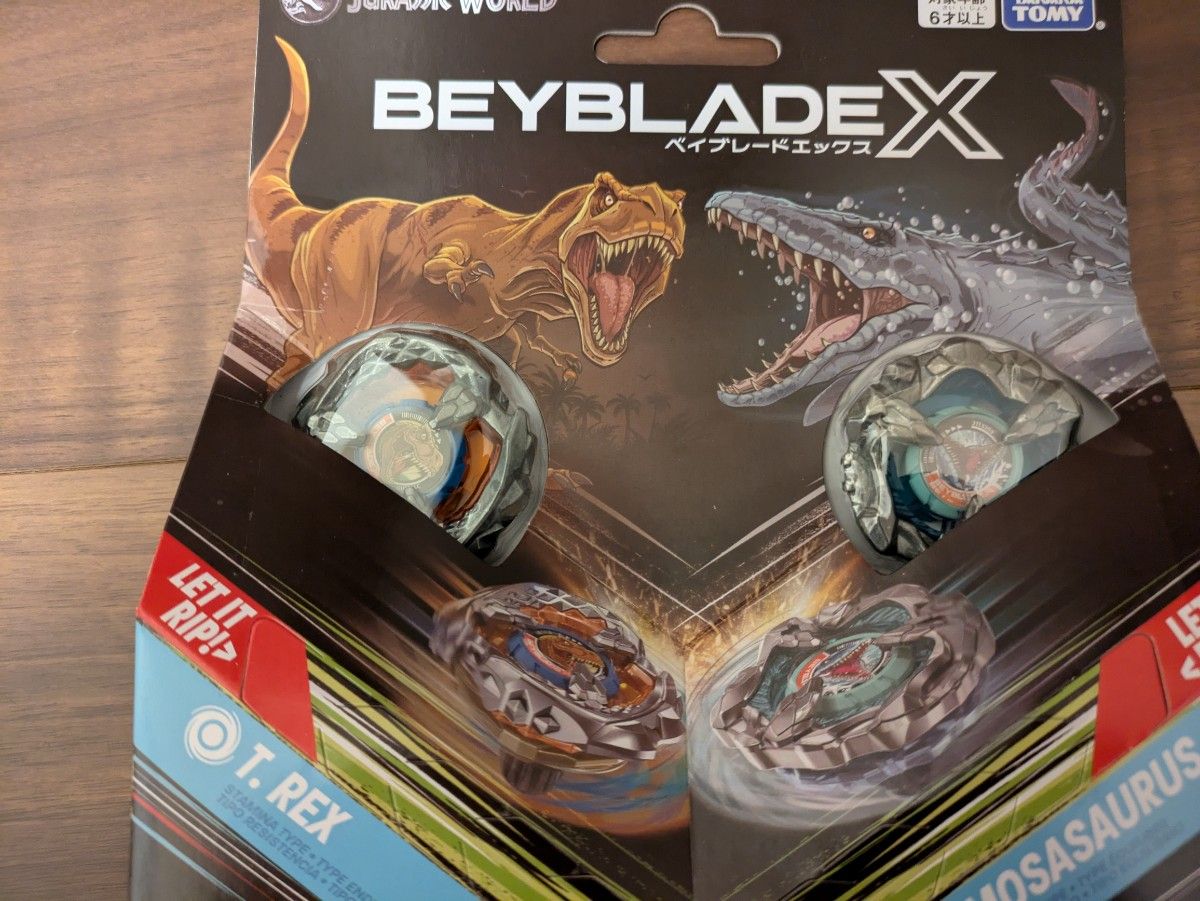 ベイブレードX T-レックス/モササウルス、スピノサウルス/ケツァルコアトルス ベイブレードX B4ストア ジュラシック・ワールド T-レックス