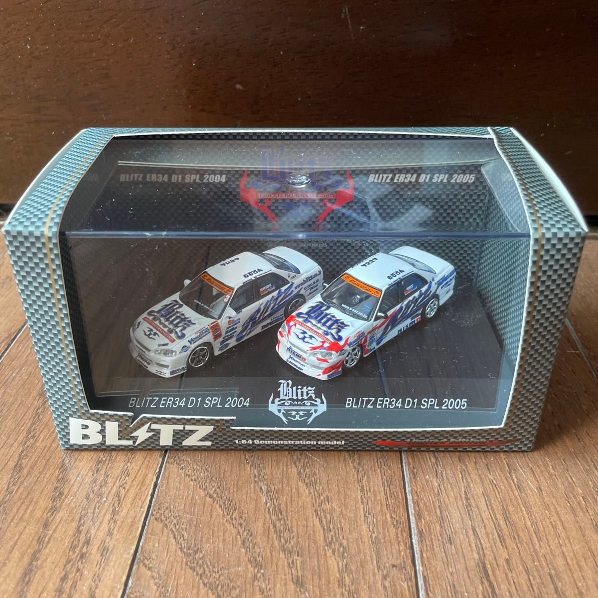 1/64 ホットワークス ドリフトパフォーマンス 2006 BLITZ ER34 1/64 ホットワークス ドリフトパフォーマンス 2006 BLITZ ER34