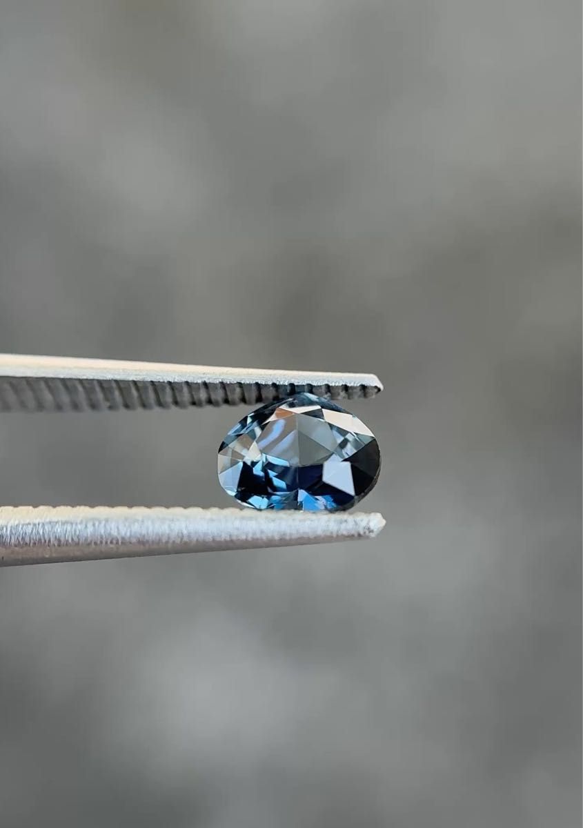 非加熱 0.77ct ~紫がかった青~天然石ブルーサファイア ルース