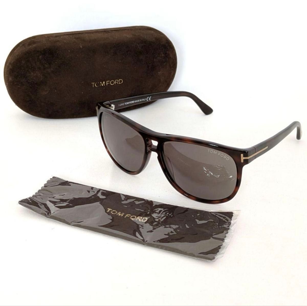【極美品】 トムフォード サングラス Lennon TF288 ケース付き 極美品】 トムフォード サングラス Lennon TF288 ケース付き