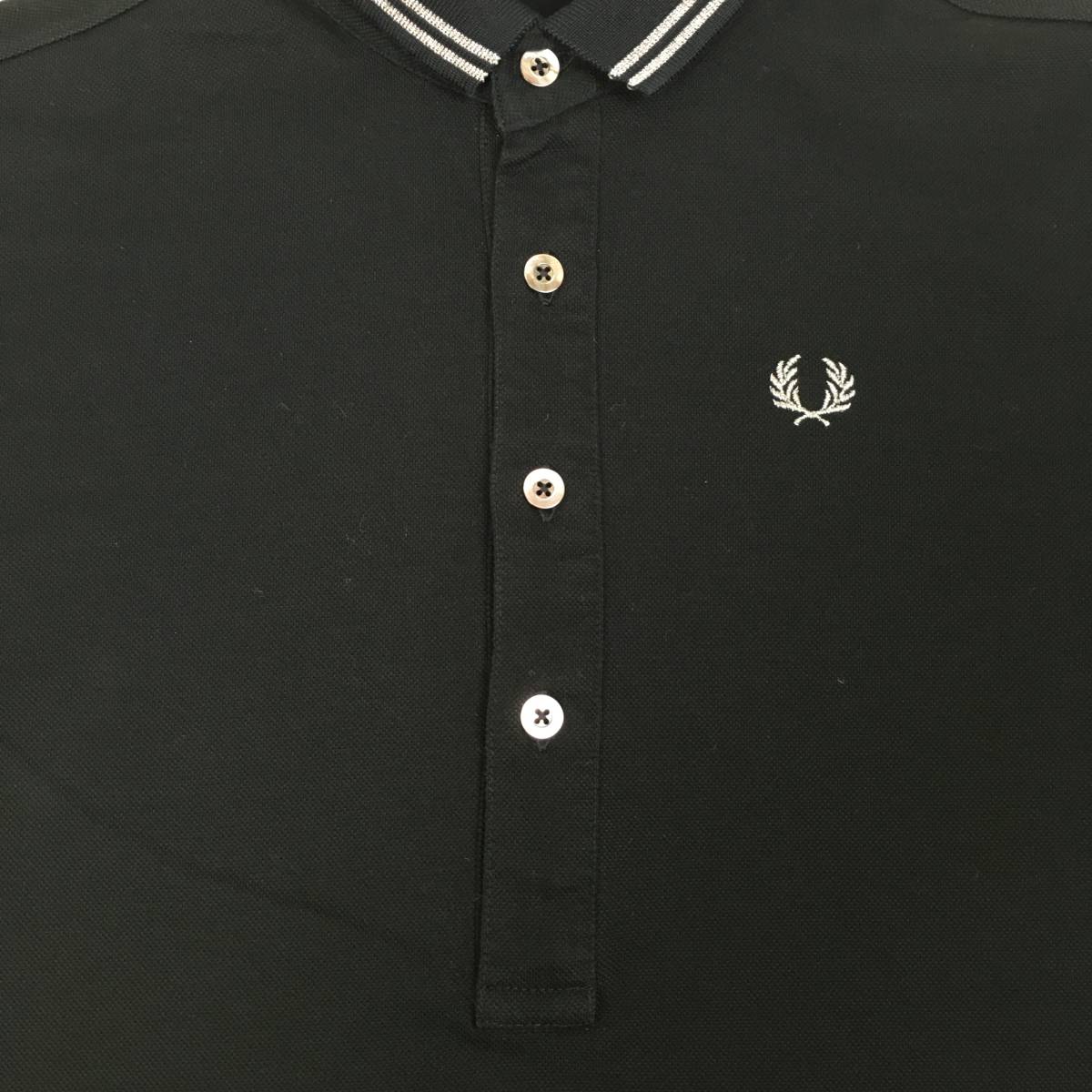 【美品】FRED PERRY フレッドペリー ポロシャツ F1074 Sサイズ 日本製 黒/銀ライン ブラック 鹿の子 半袖シャツ