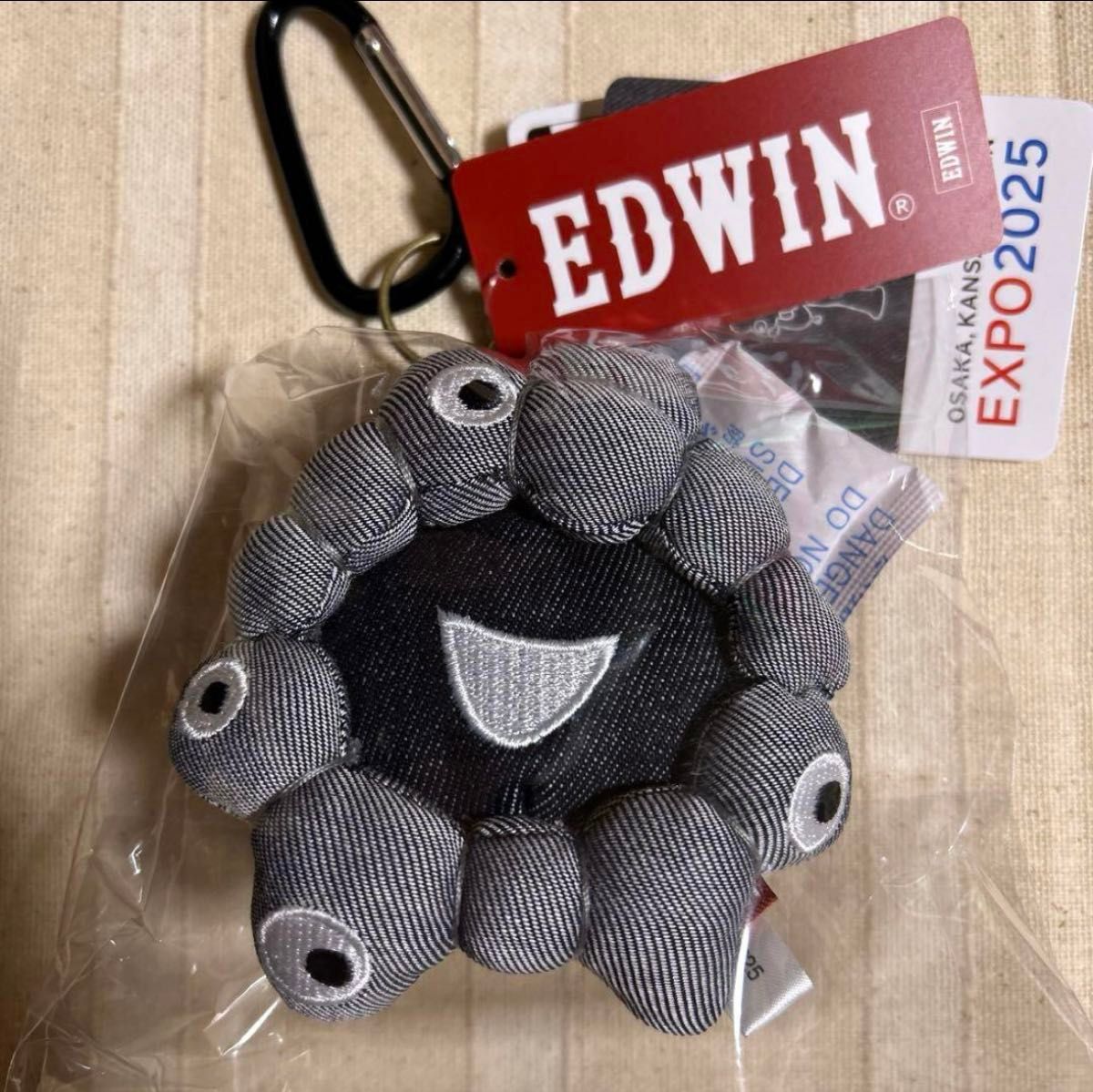 【新品】EDWIN★EXPO2025 ミャクミャク フェイスマスコット カナビラ 大阪関西万博限定 ミャクミャク エドウィンコラボ フェイス