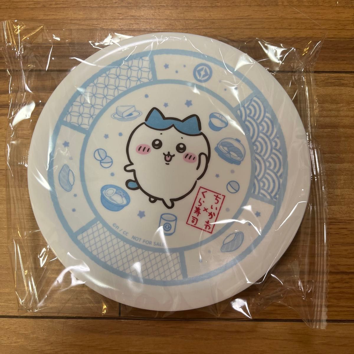 ちいかわ くら寿司 お皿 4枚セット(ハチワレ&ラッコ びっくらポンおまけ付き) くら寿司 ちいかわ お皿 コラボ 4枚 コンプリート ハチワレ