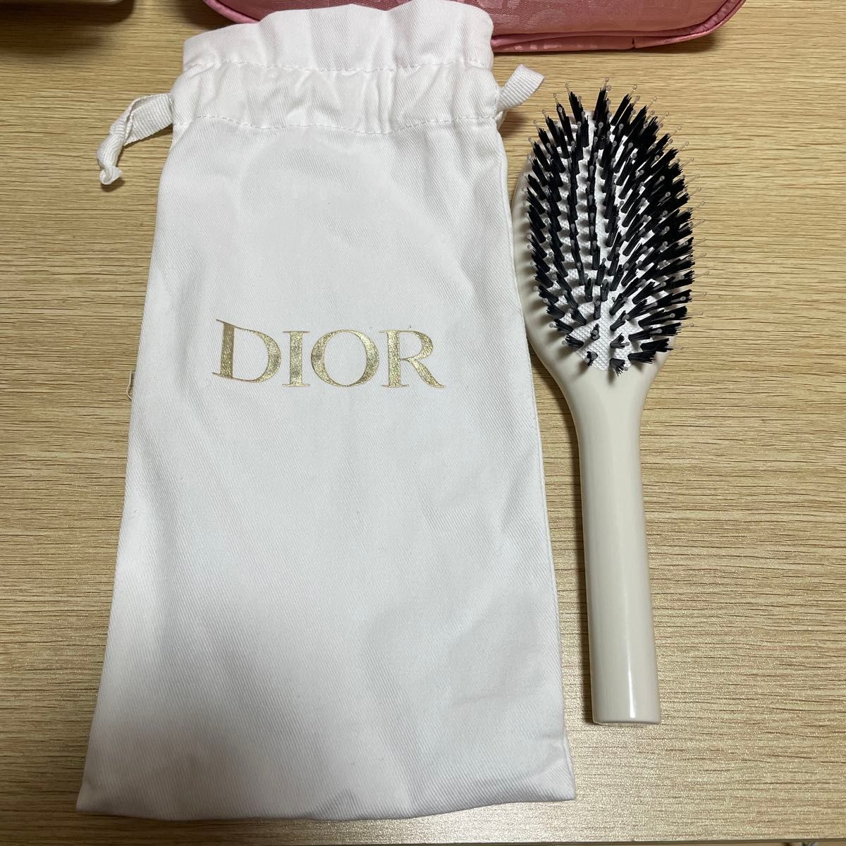 Dior ノベルティー プラチナランク ヘアミスト&ヘアブラシ Dior ノベルティー プラチナランク ヘアミスト&ヘアブラシ Dior