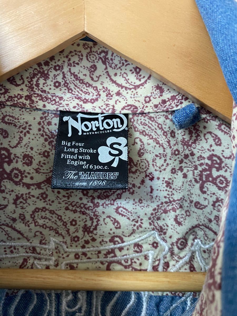 ☆状態良好☆ Norton  デニムシャツ　 半袖　メンズS ロゴ刺繍
