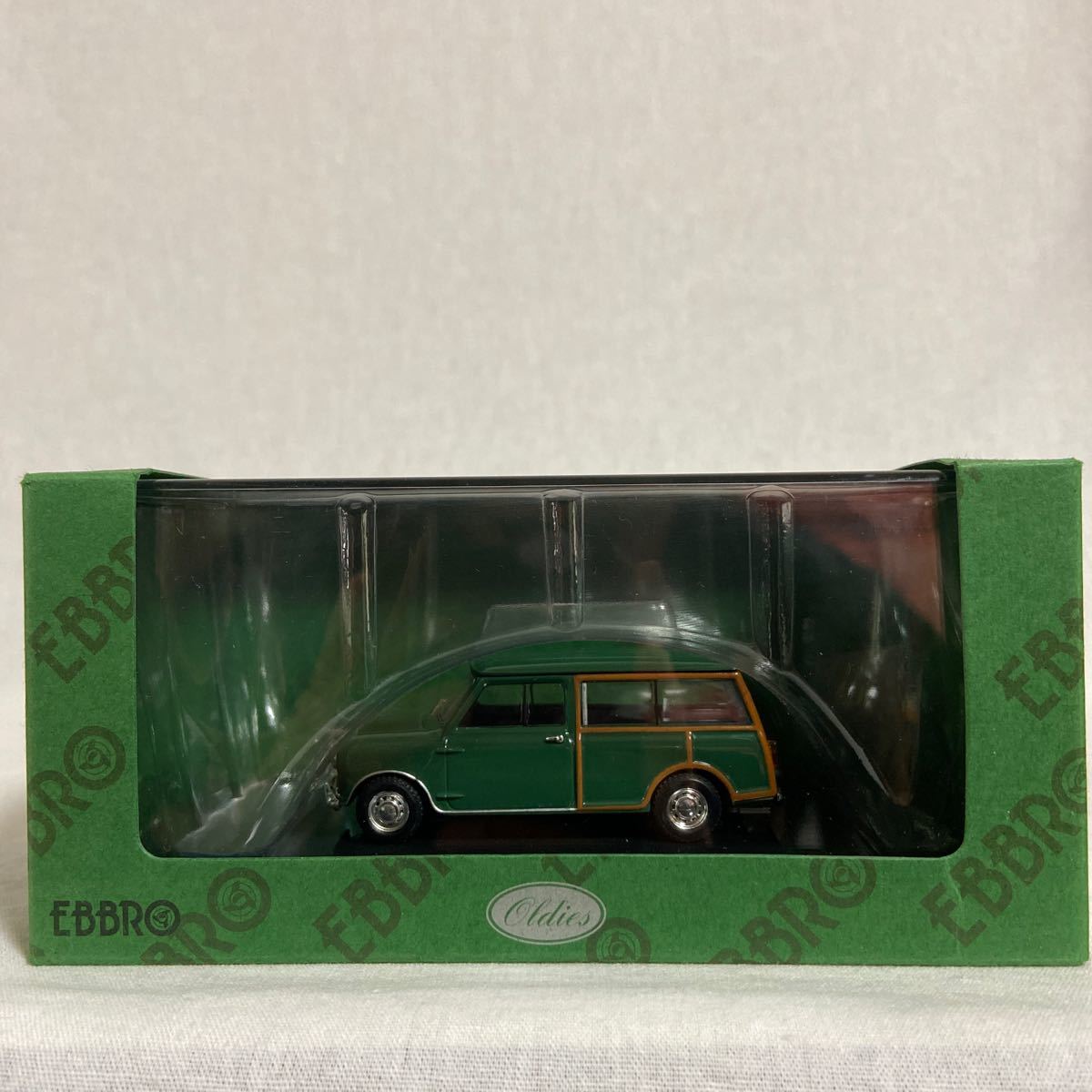 EBBRO Oldies 1/43 Morris Mini Traveller Green エブロ モーリス ミニ トラベラー グリーン ミニカー モデルカー 旧車_画像1