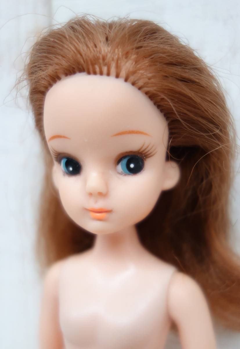 昭和レトロ 当時物 初代 リカちゃん人形 着せ替え人形 レトロドール TAKARA MADE IN JAPAN 刻印 既製品衣装付