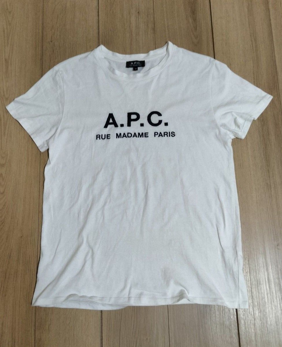 お値下げ中!A.P.C. ホワイト半袖 Tシャツ XSサイズ A P C ロゴ刺繍 Tシャツ XS ホワイト|Yahoo!フリマ(旧PayPay