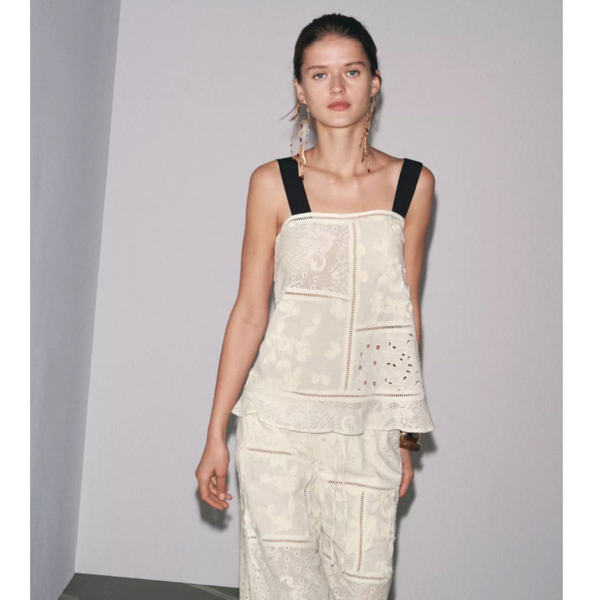【ZARA】 レーススリップドレス ZWコレクション 海外限定 レース ZARA パッチワーク刺繍入りトップス XS ZW COLLECTION レース