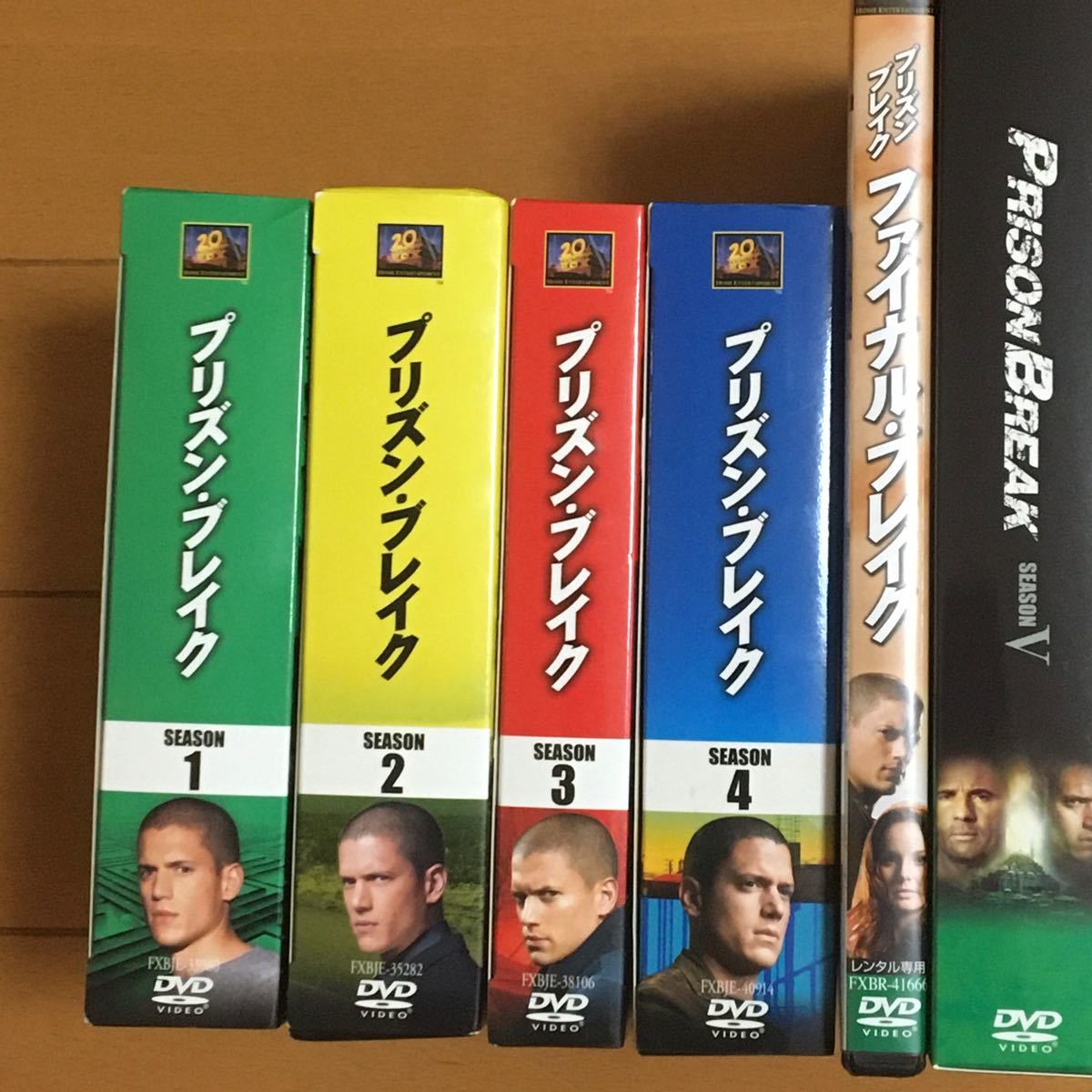 プリズン・ブレイク　DVD 全巻セット（シーズン5含む）