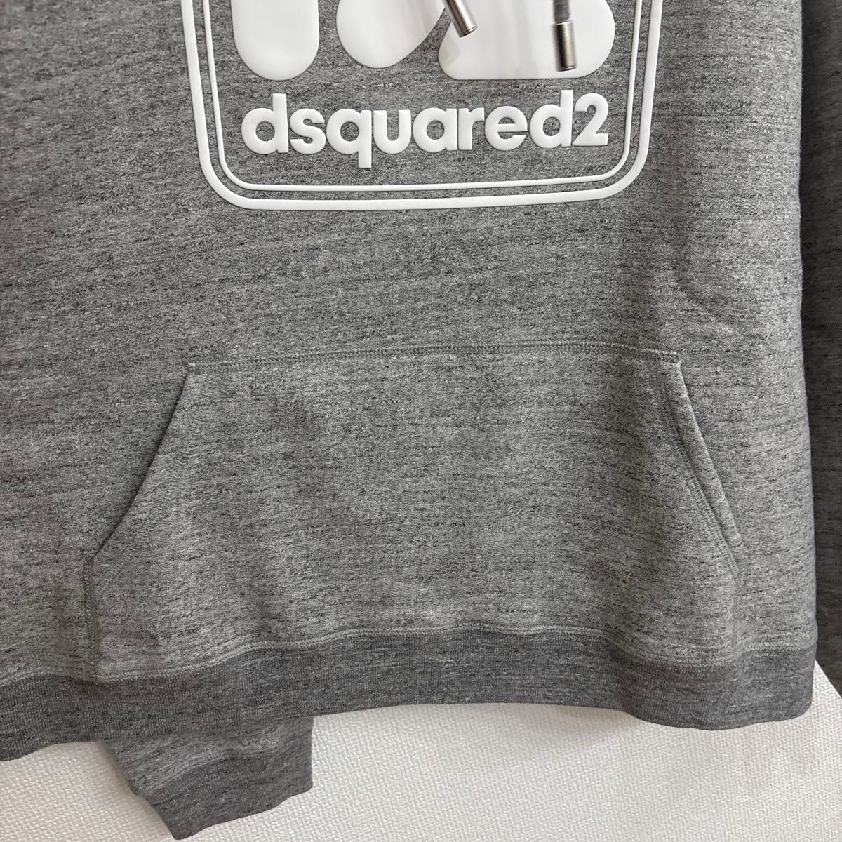 レア美品✨入手困難⭐︎ DSQUARED2 プルオーバー パーカー グレー M DSQUARED2 ロゴ グレー パーカー|Yahoo!フリマ(旧PayPayフリマ)