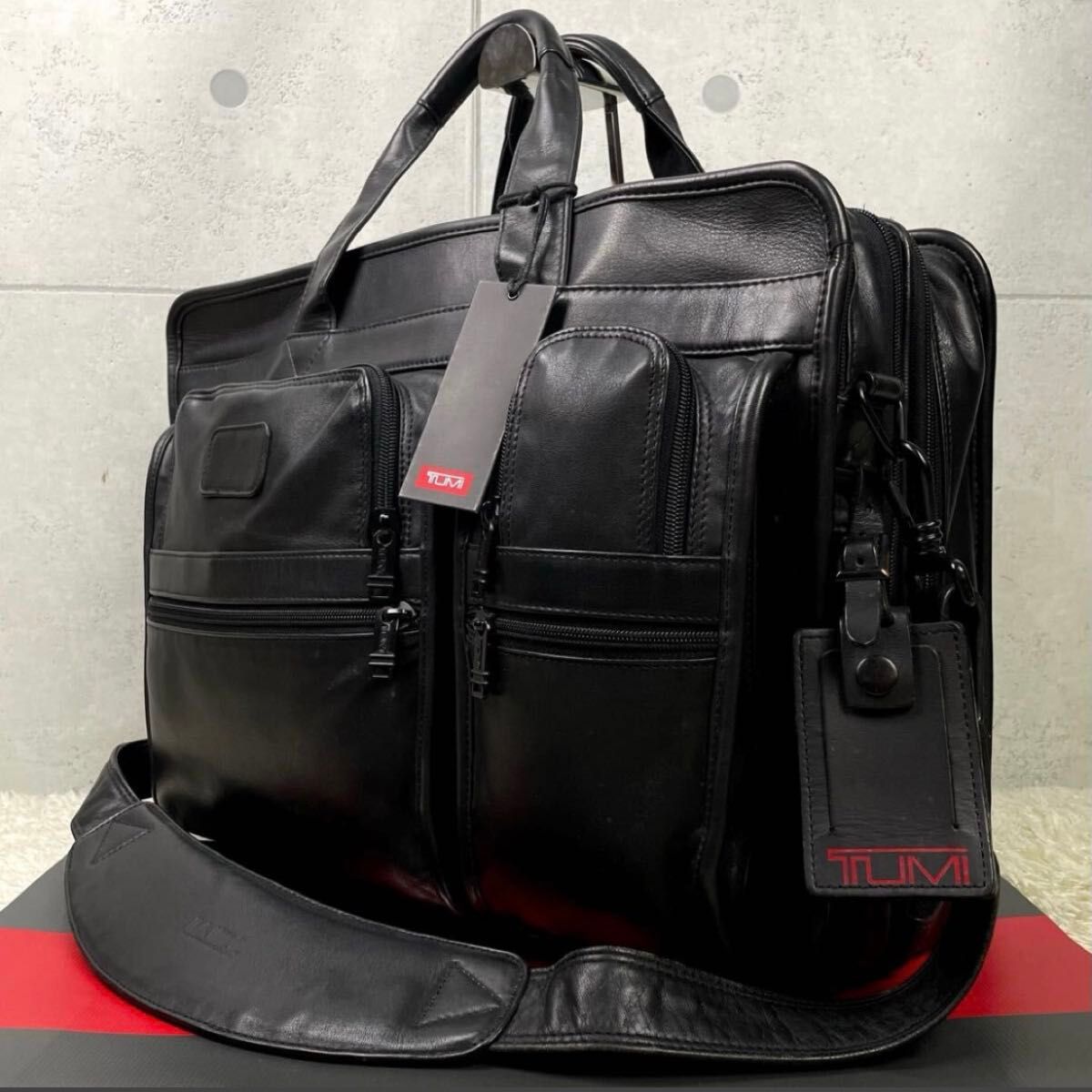TUMI トゥミ ビジネスバッグ ブリーフケース 2way ブラック 黒 TUMI トゥミ ビジネスバッグ 黒 2way 大容量 ブリーフケース PC