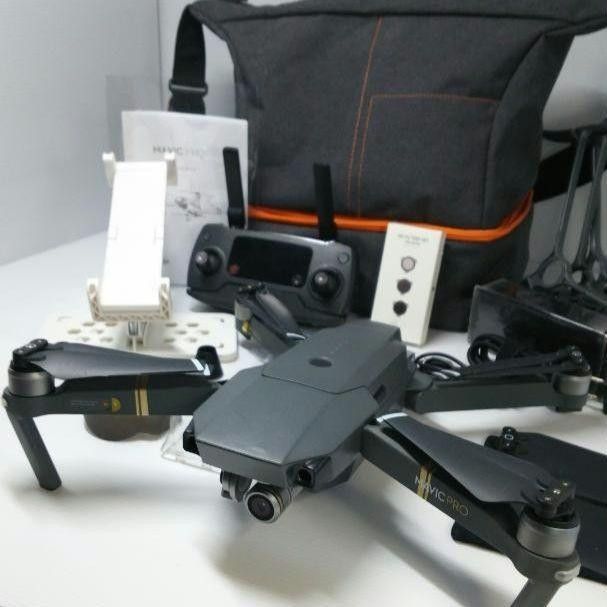 ドローン DJI Mavic Pro (バッグ付き) ドローン DJI Mavic Pro 収納バッグセット(備品多数付属)|Yahoo