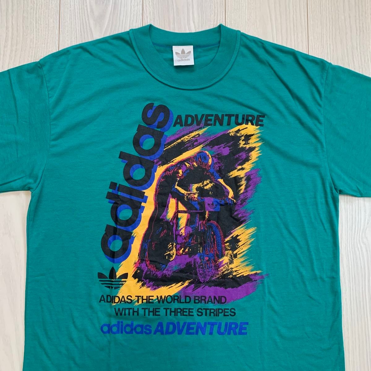 ヴィンテージ銀タグ・希少デサント製・アディダス・ビッグトレフォイル・049 希少 90s デサント 日本製 old adidas アウトドア ビッグロゴ