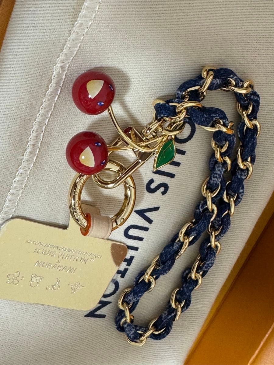 【ルイ・ヴィトン × 村上隆】LOUIS VUITTON フォーン チャーム LV × TM フォーンチャーム・モノグラム チェリー村上隆 ルイ