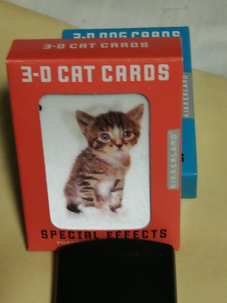 3-D DOG CAT CARDS ドッグ、キャッツ3D カードトランプ セット