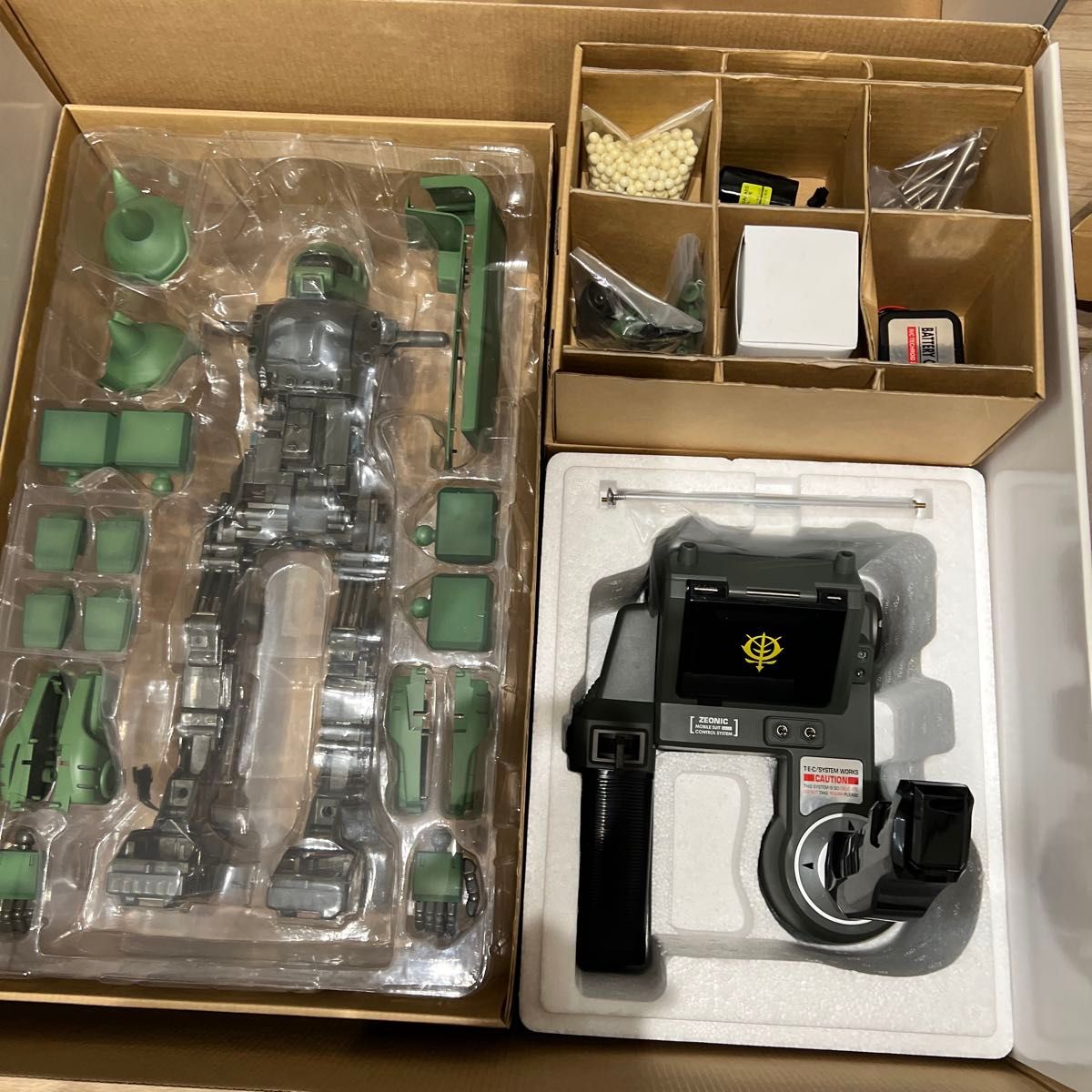 BANDAI RC テックロイド MS-06F ザク Ⅱ 未設立 BANDAI RC テックロイド MS-06F ザク Ⅱ 未設立|Yahoo!フリマ