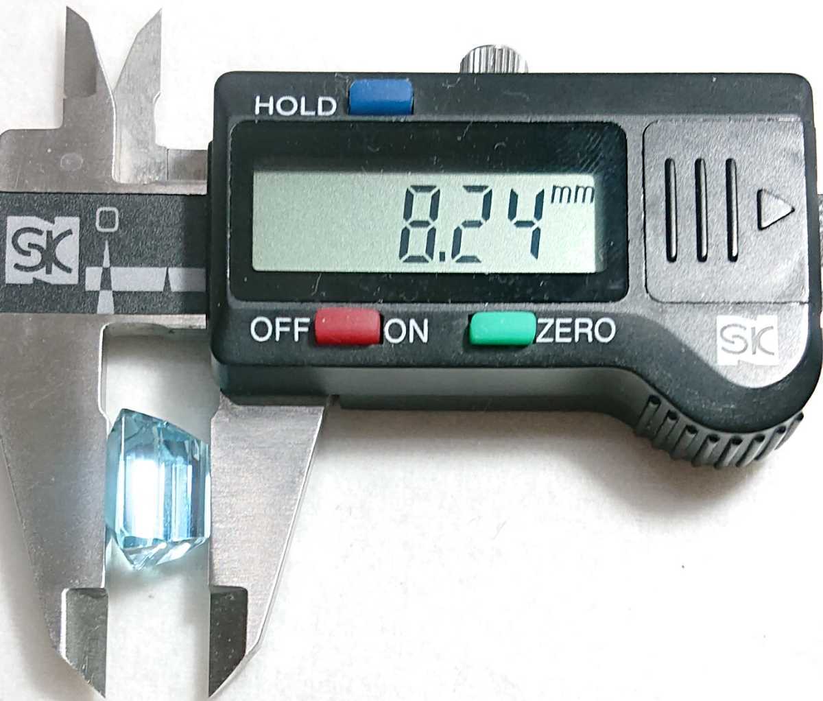 アクアマリン 7.505ct ソーティング付 エメ角 ルース 微細なキズ (LA