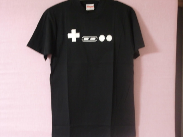 ◎Tシャツ◎リセットボタン◎コントローラー風◎Mサイズ◎