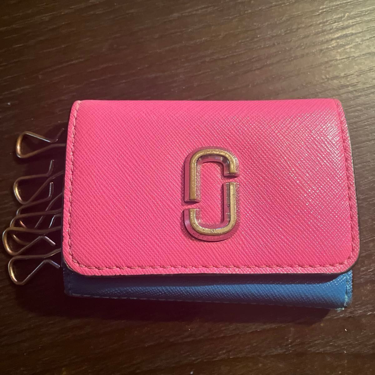 ★お値下げしました★【新品未使用】Marc Jacobs キーケース MARC JACOBS キーケース ピンク×ブルー バイカラー|Yahoo