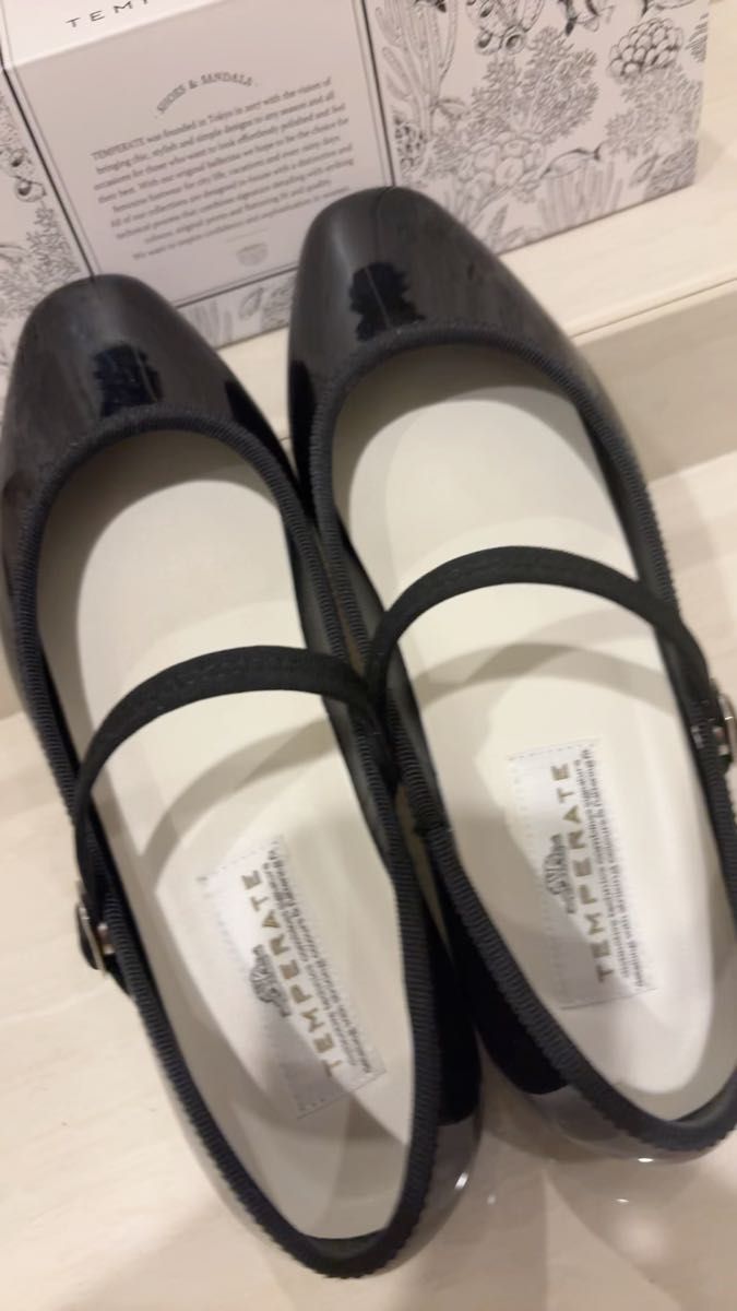 美品 TEMPERATE レインシューズ バレエシューズ ブラック 雨天兼用 パンプス フラットシューズ ストラップシューズ