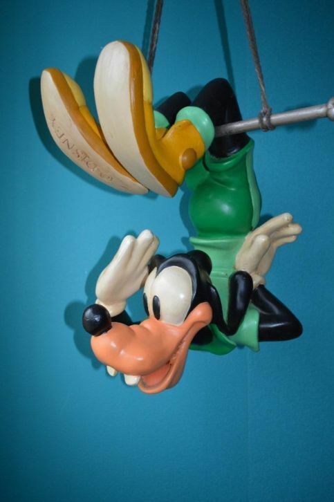 Disney　ディズニー　ミッキーマウス　グーフィー　限定　レア　入手困難 フィギュア　　人形