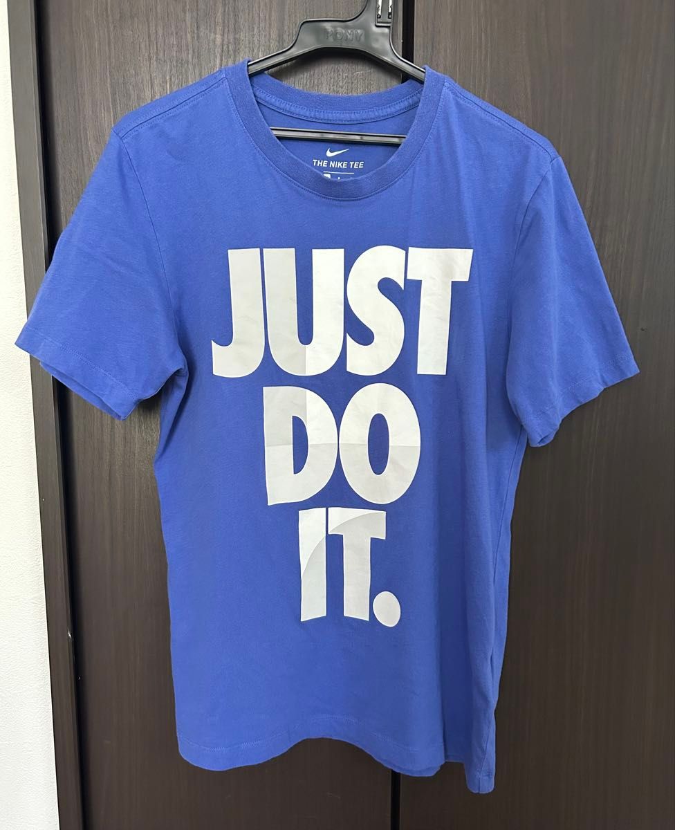 Nike \