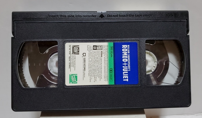 中古VHS　1996年　ROMEO + JULIET / ディカプリオ出演　ロミオとジュリエット　USA製?　　　売り切り　　 !!_画像4
