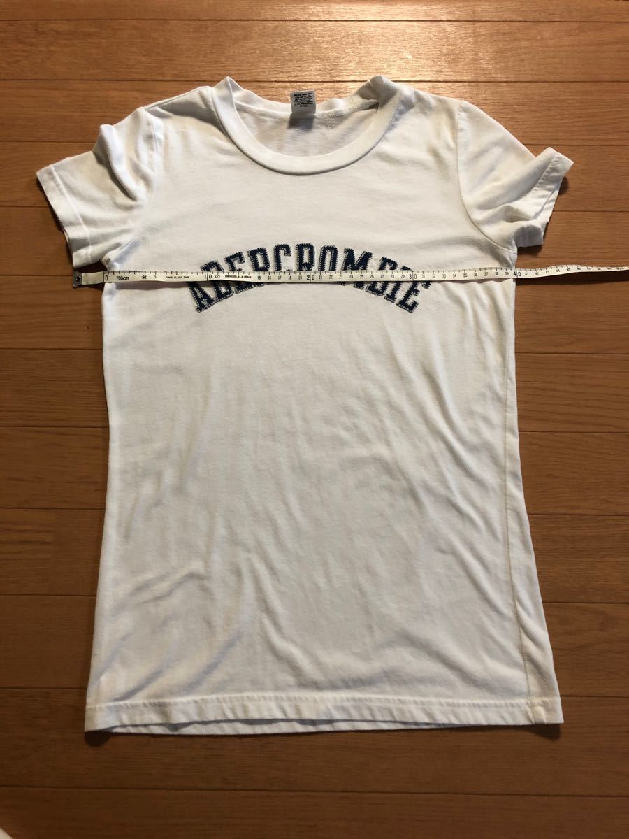 ABERCROMBIE AND FITCH 半袖Tシャツ