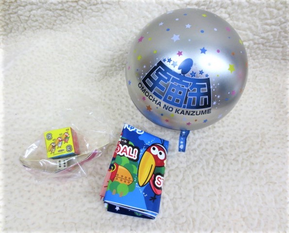 おもちゃの缶詰 宇宙缶 チョコボール キョロちゃん 架空の鳥 森永 森永製菓　当選品 クエッ！ 非売品♪ かわいい きれい ☆未使用☆_画像4