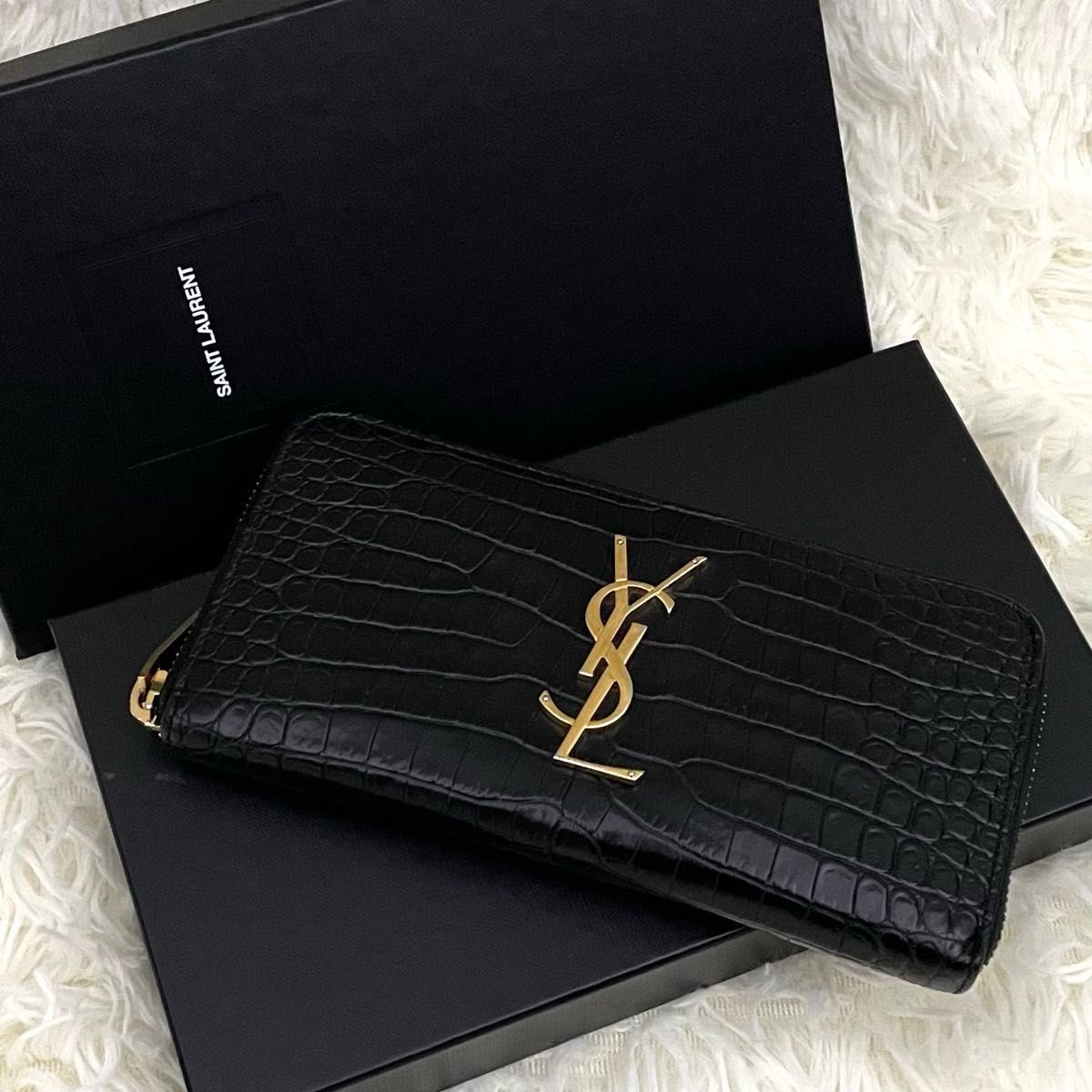 サンローラン YSLロゴ カサンドラ 長財布 ラウンドファスナー 美品】Yves Saint Laurent YSL イヴサンローラン カサンドラ