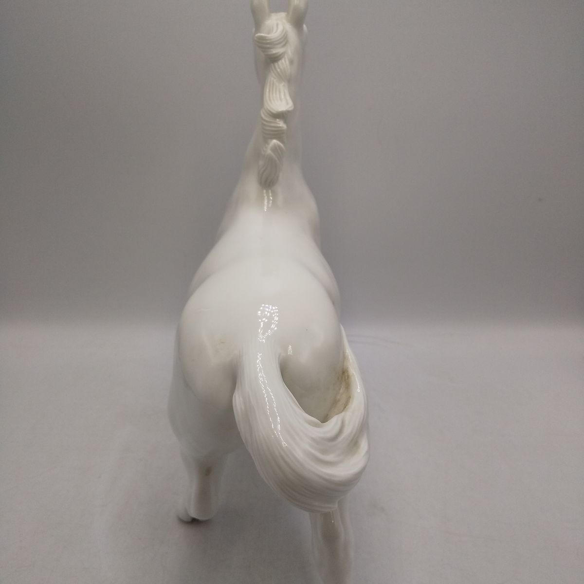 鍋島大五作 白磁馬 縁起物 干支 ウマ うま 置き物 陶器 インテリア 鍋島大五作 白磁馬 縁起物 干支 ウマ うま 置き物 陶器