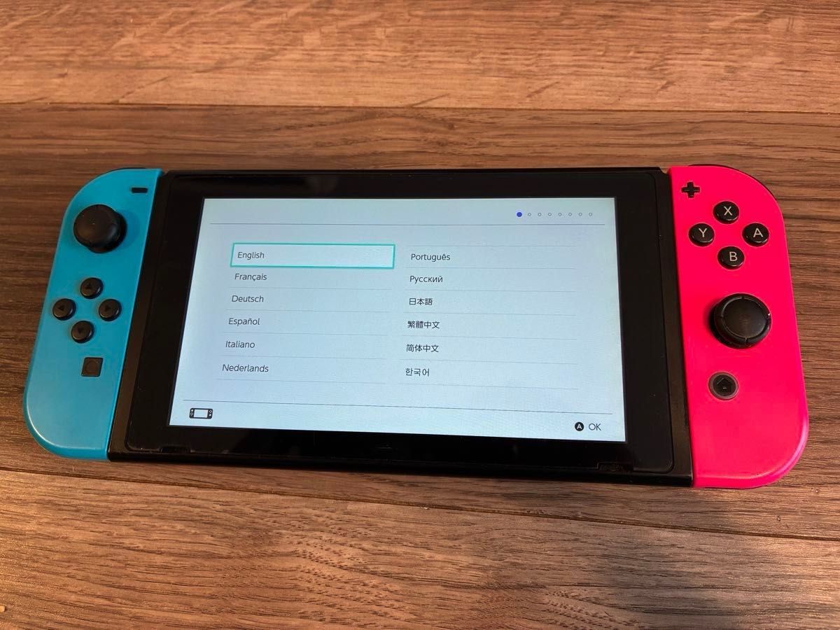 Nintendo Switch ネオンレッド/ネオンブルー 本体 +純正ケース Nintendo Switch 本体 ネオンブルー/ネオンレッド + 純正ケース
