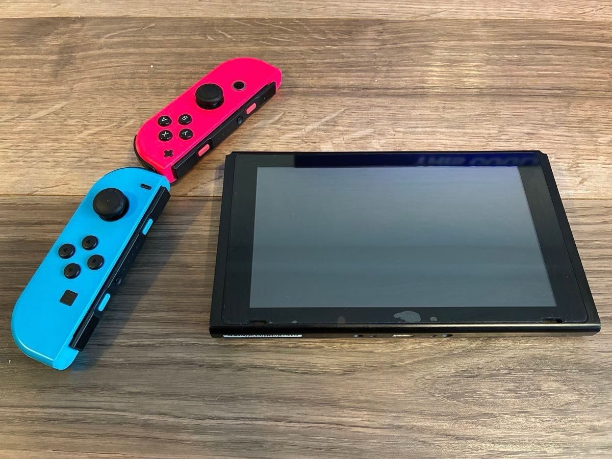 Nintendo Switch ネオンレッド/ネオンブルー 本体 +純正ケース Nintendo Switch 本体 ネオンブルー/ネオンレッド + 純正ケース