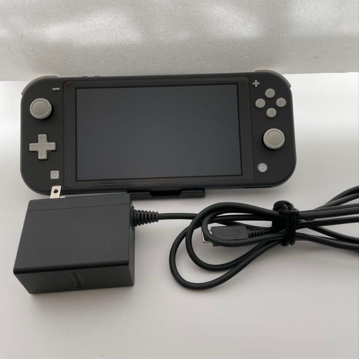 Nintendo Switch Lite ブラック 本体 充電器付き Nintendo Switch Lite 本体 ブラック|Yahoo!フリマ(旧PayPay