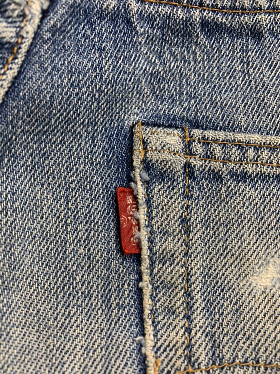 70's ヴィンテージ levi's リーバイス 501 66前期　クラッシュリペア　カットオフ　切りっぱなしステッチ止め　デニムショーツ W31約76cm_画像8