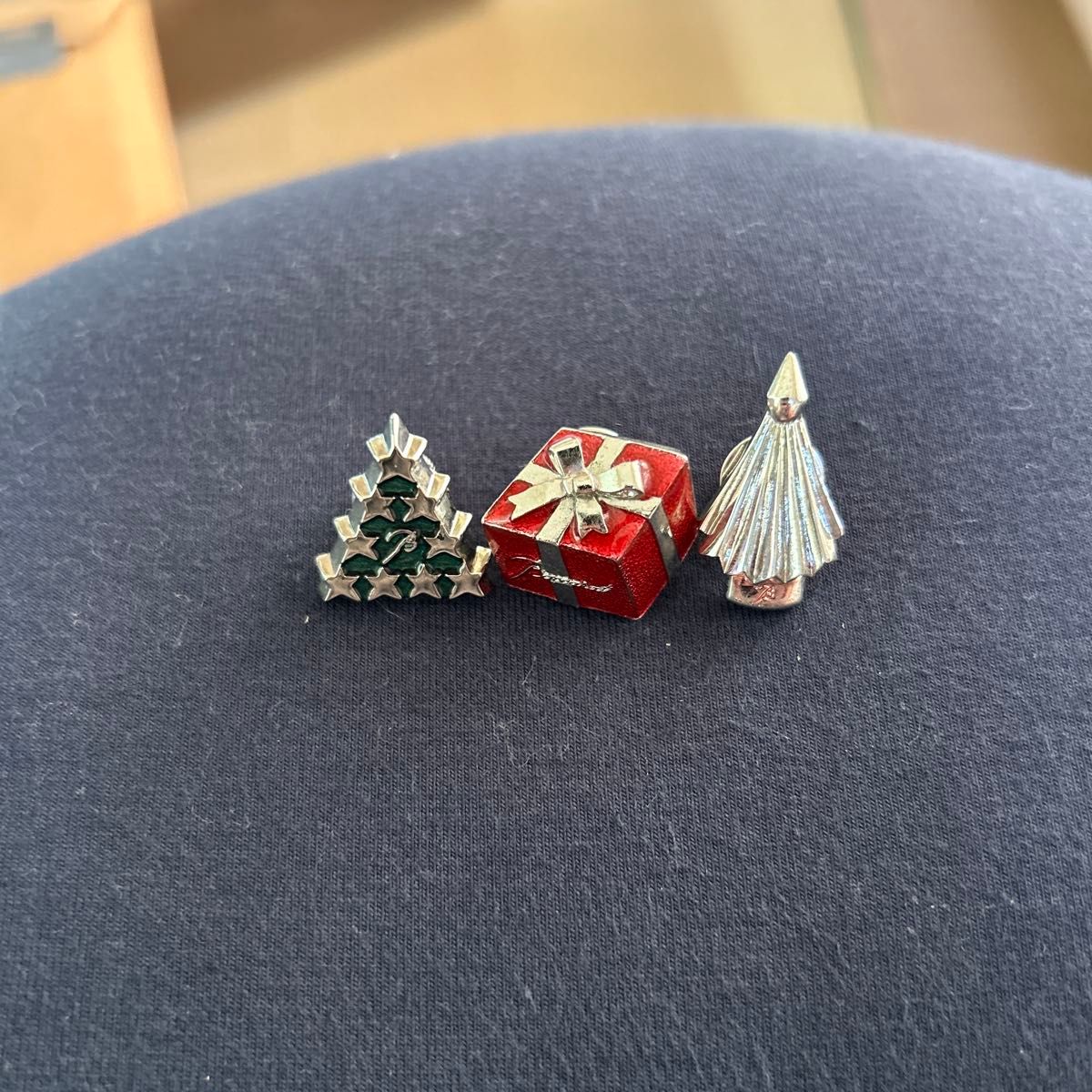 美品✨ Baccarat バカラ クリスマスオーナメント 3点セット バカラ Baccarat ノエル クリスマスオーナメント付属ピンバッジ