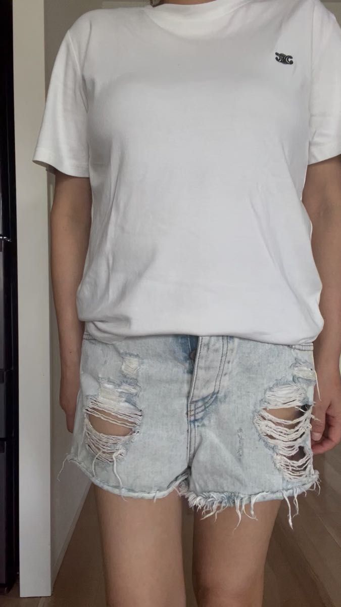Bershka デニムショートパンツ ダメージ