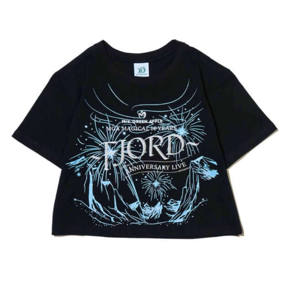 FJORD グリッターロゴTシャツ クロップド Mrs. GREEN APPLE 未開封】 FJORD グリッターロゴTシャツ ブラック クロップド
