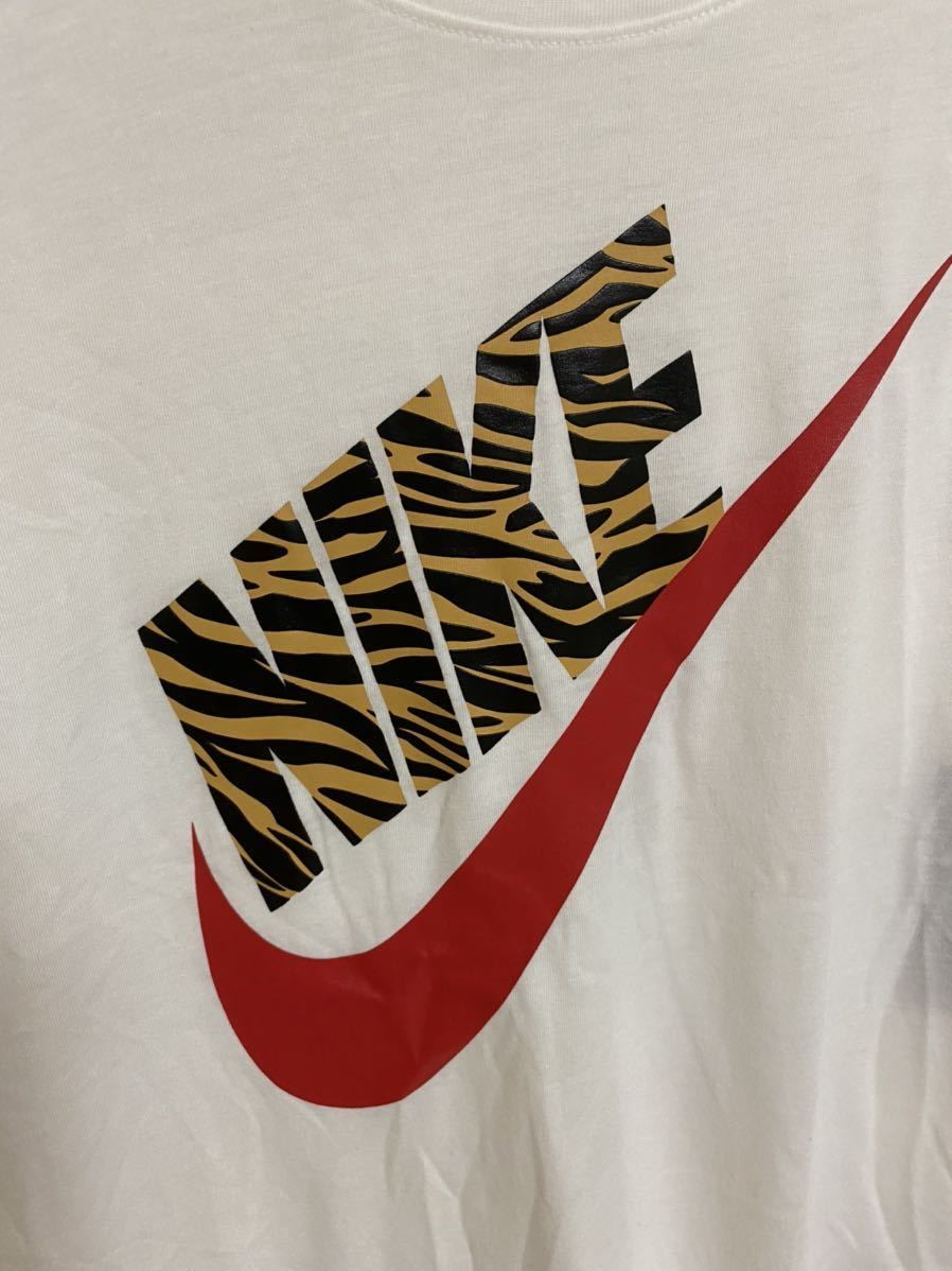 新品 定価3300円　Mサイズ　NIKE ナイキ ナイキ ウィメンズ プレップ フューチュラ 1 Tシャツ　レディースロゴTシャツ　半袖Tシャツ_画像3